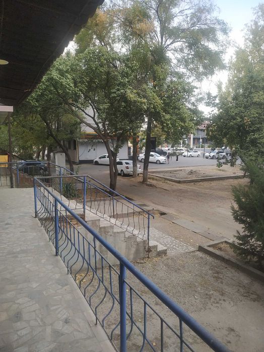 Arenda Yunusobod 6 Alfraganus 3/1/4  ofis 70m2