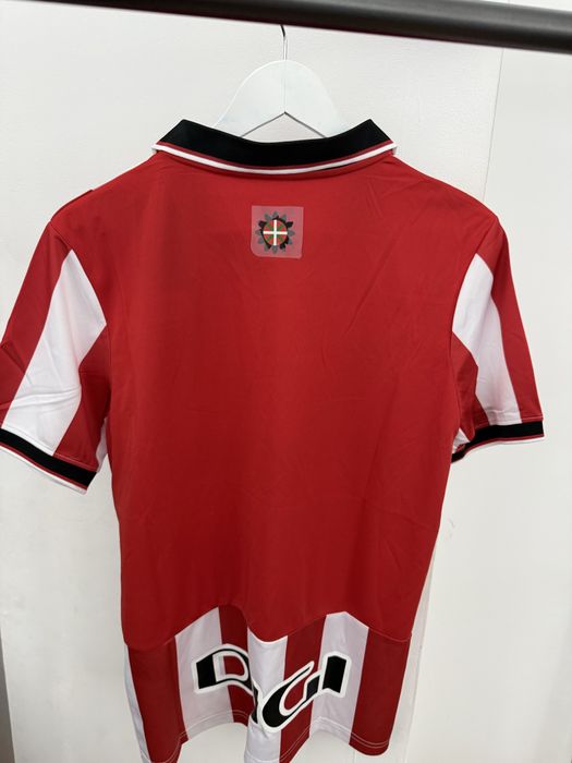 Висококачествени футболни тениски