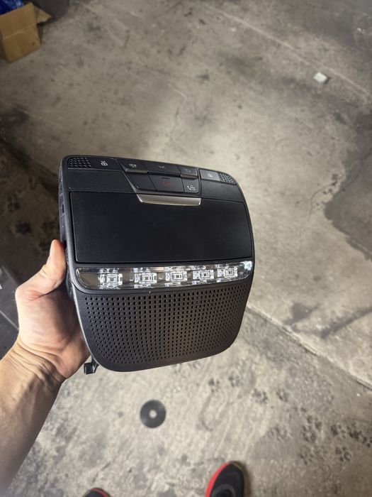 Черен плафон мерцедес w213 е класа