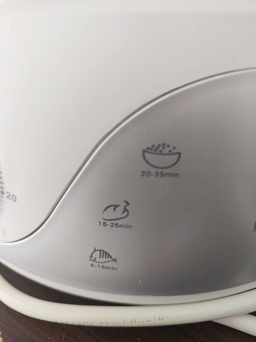 Aparat de gătit cu aburi