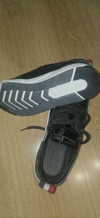 MONCLER-Мъжки Кожени Обувки.