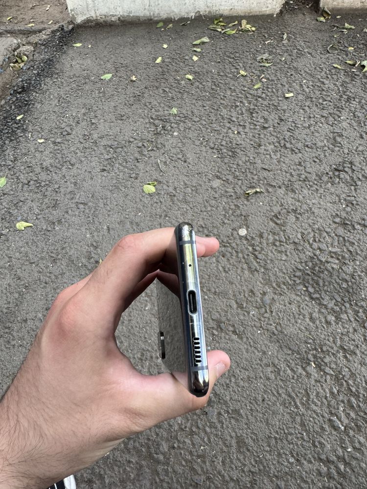 Продам Samsung s20