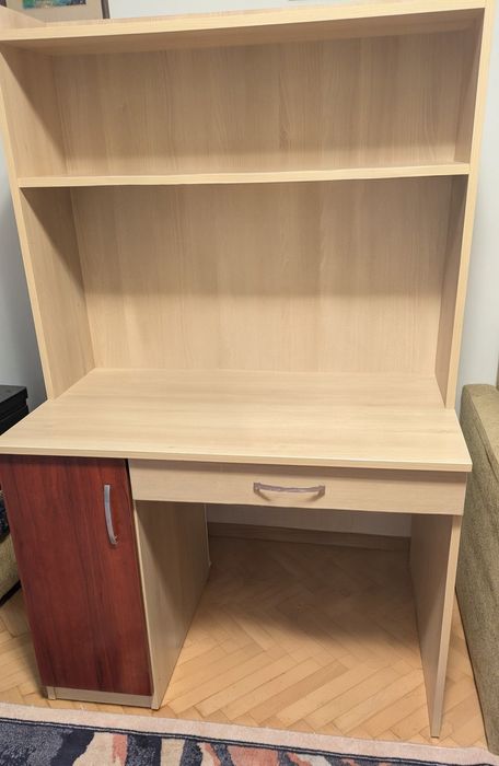 Коледен подарък - Ученическо бюро.