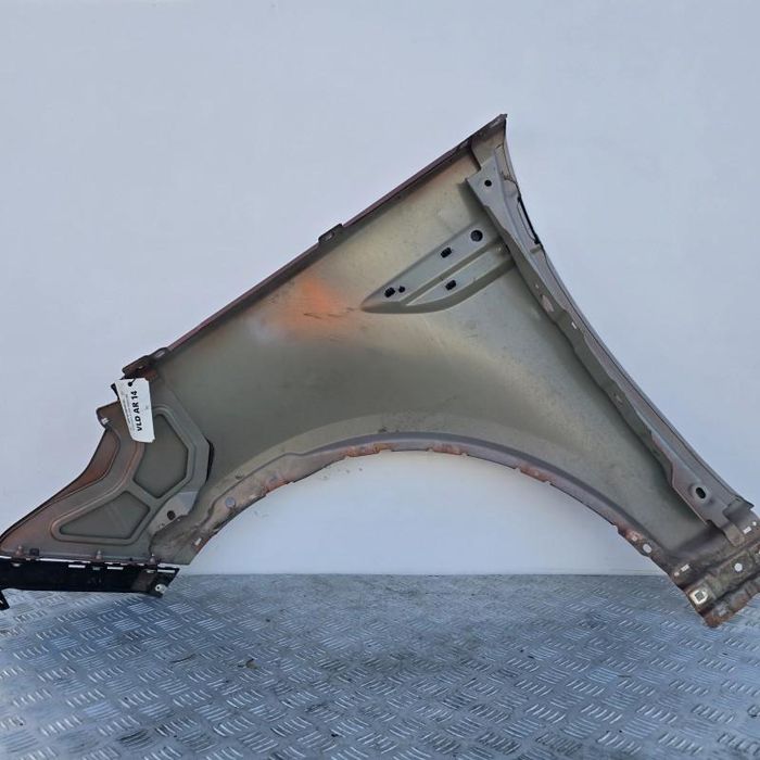 Aripa fata dreapta Land Rover Discovery Sport L550