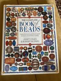 Vand cartea The complete book of beads
