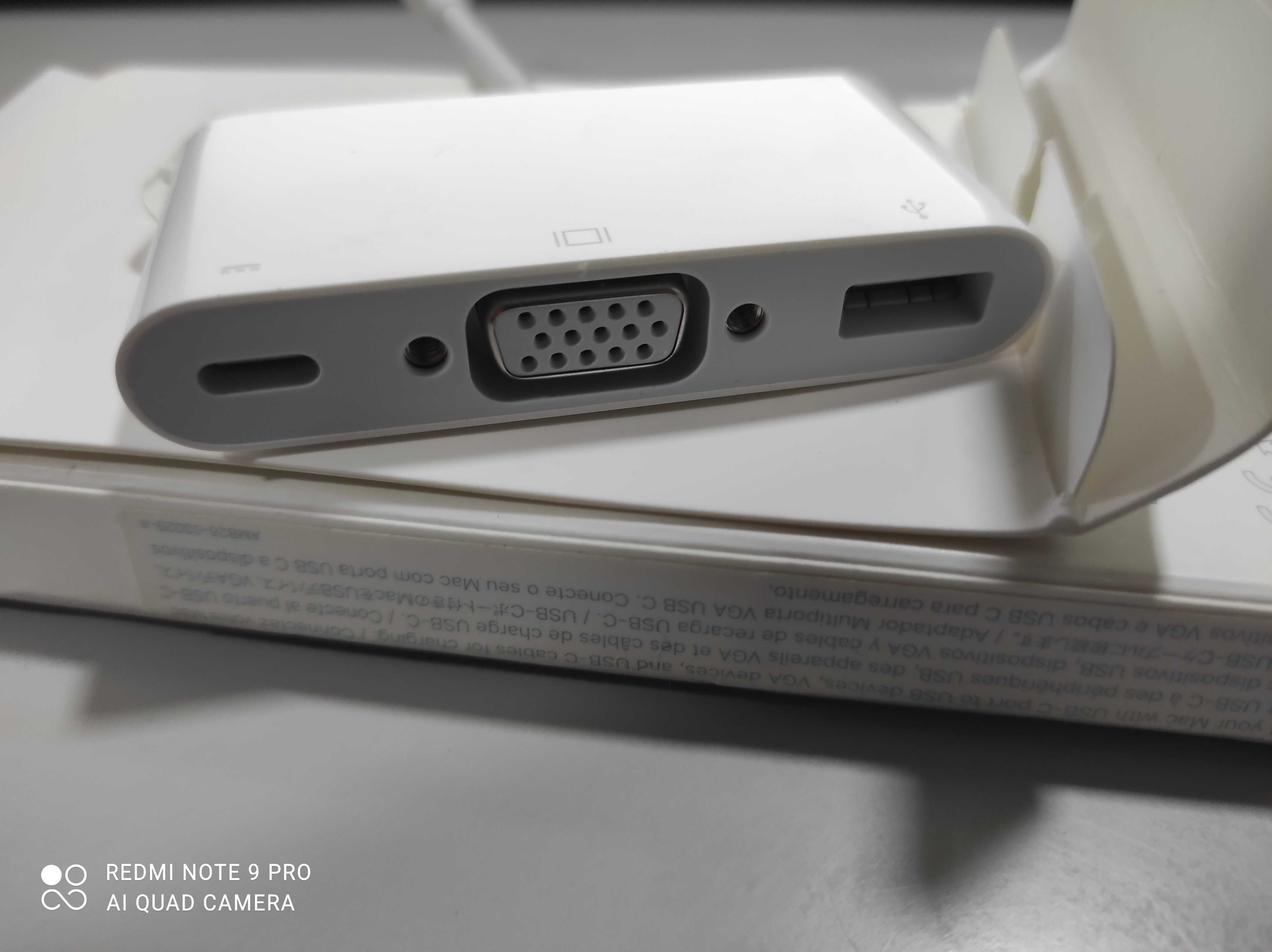 Apple USB-C VGA Multiport Adapter