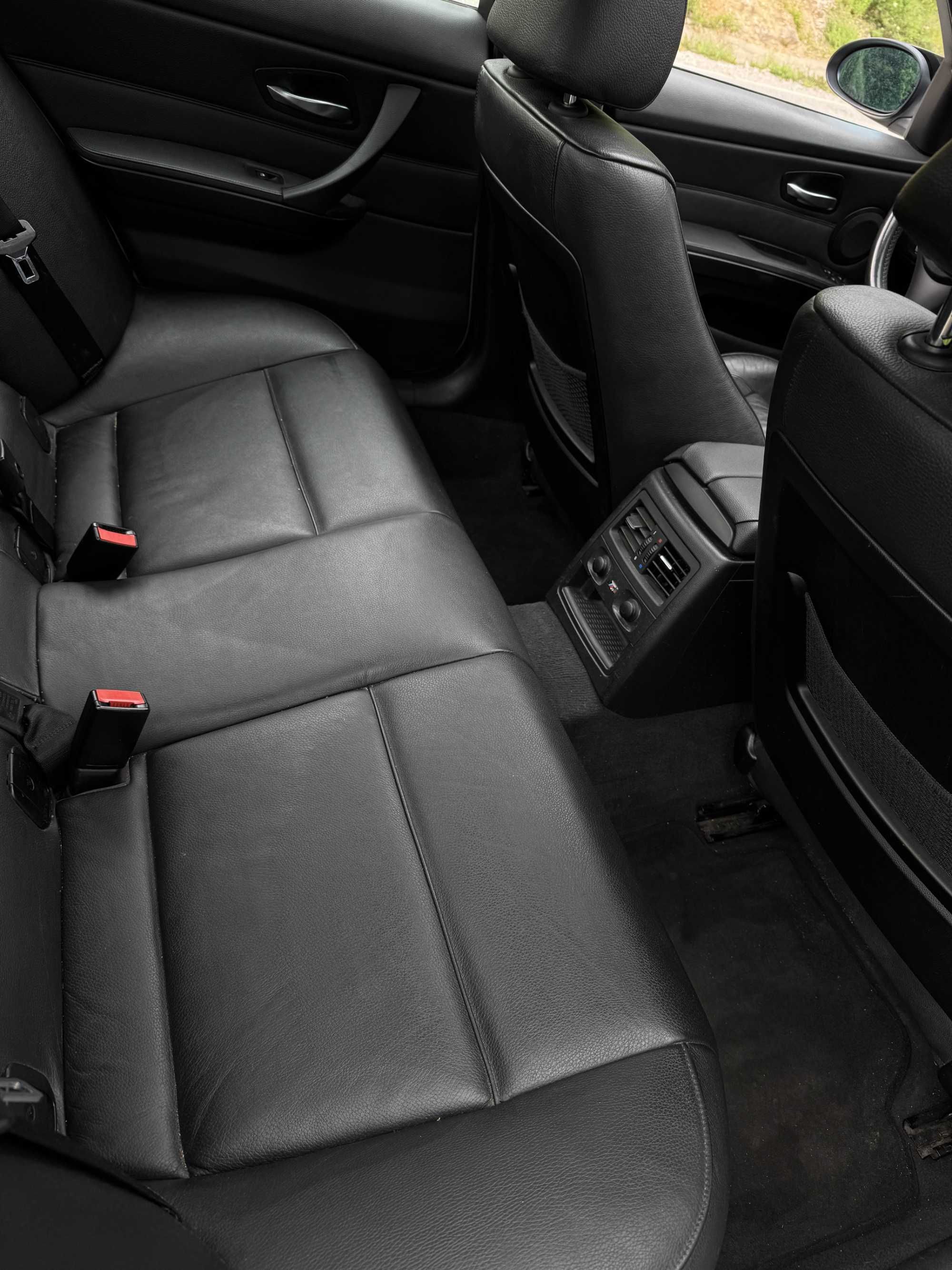 2005 BMW E90 325i