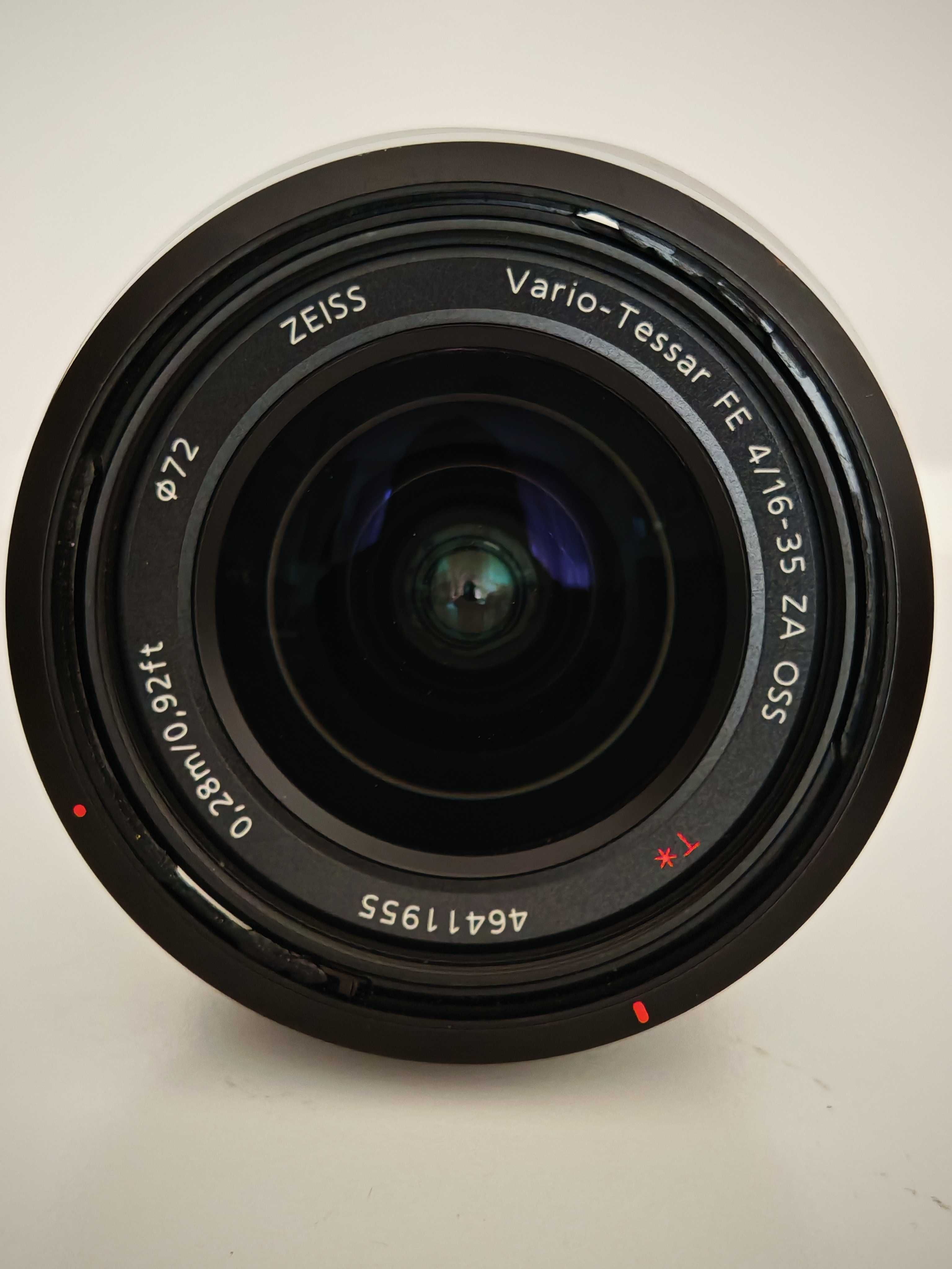 Обектив Sony Zeiss Vario-Tessar T* FE 16–35 mm F4 ZA OSS