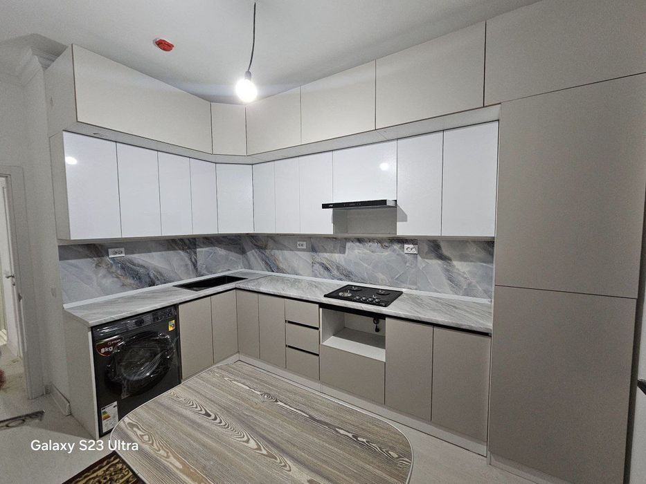 9/6/3 kasmanoftlar metrosini yonida