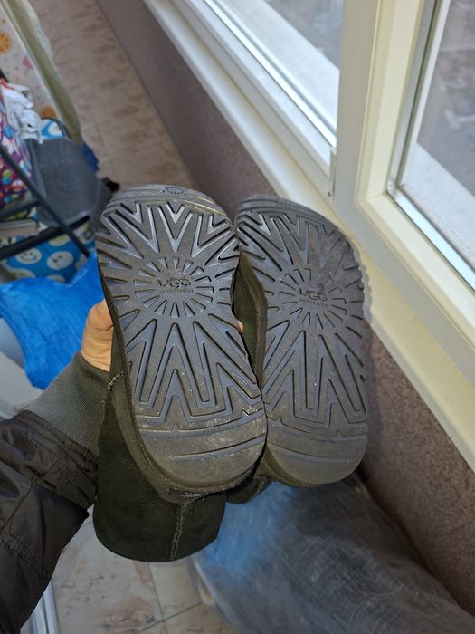 Vând cisme UGG originale nr 39