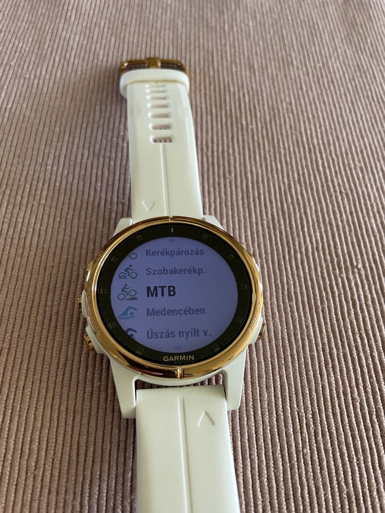 GARMIN Smartwatch Fenix 5s Plus Sapphire Edition Roz Gold