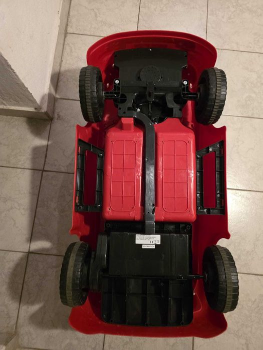 Masinuta electrica pentru copii