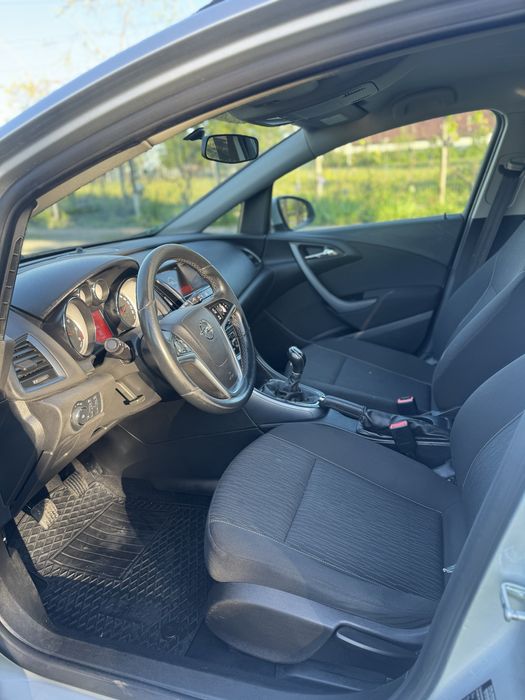 Opel Astra J 1.6 Cdti Euro 6.  110 cp 2014