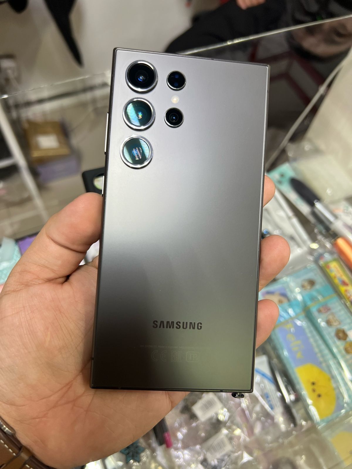 Samsung S24 Ultra. 12/515gb. Обмен на Айфон 15 про макс