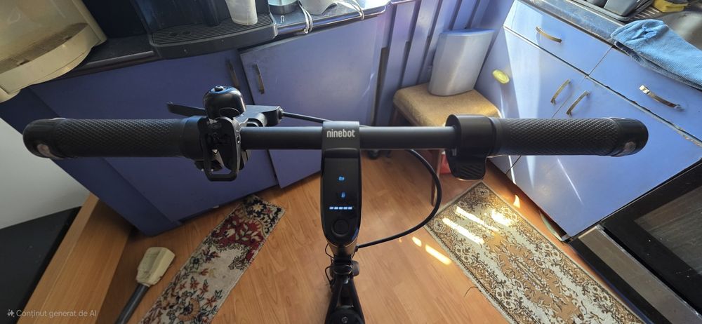 Vând trotineta Segway Ninebot F2