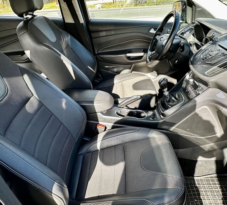 Vand Ford Kuga Titanium