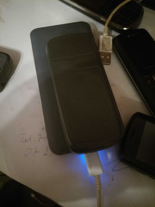 Telefon Nokia 1208 de colecție funcționează bine