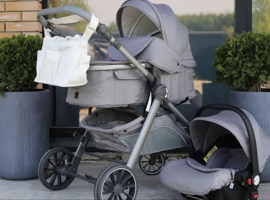 Коляска 3 в 1 в хорошем состоянии