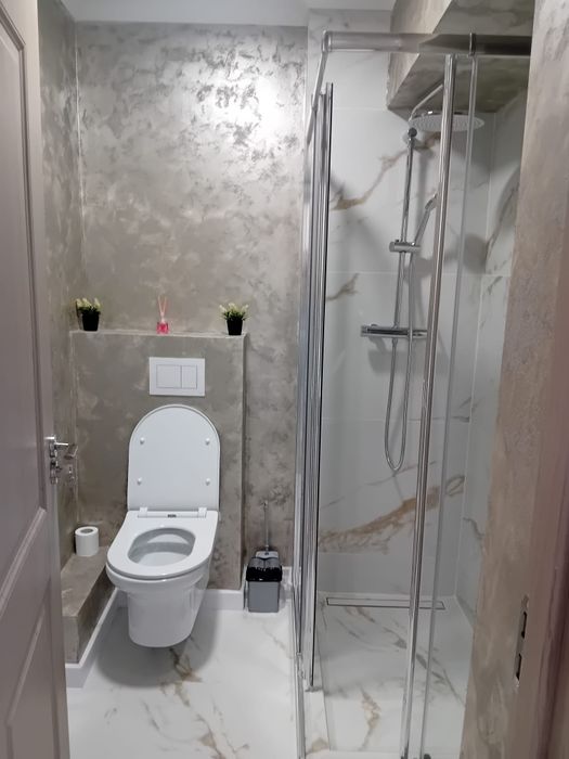 Inchiriez apartament tip AN cu 2 dormitoare.