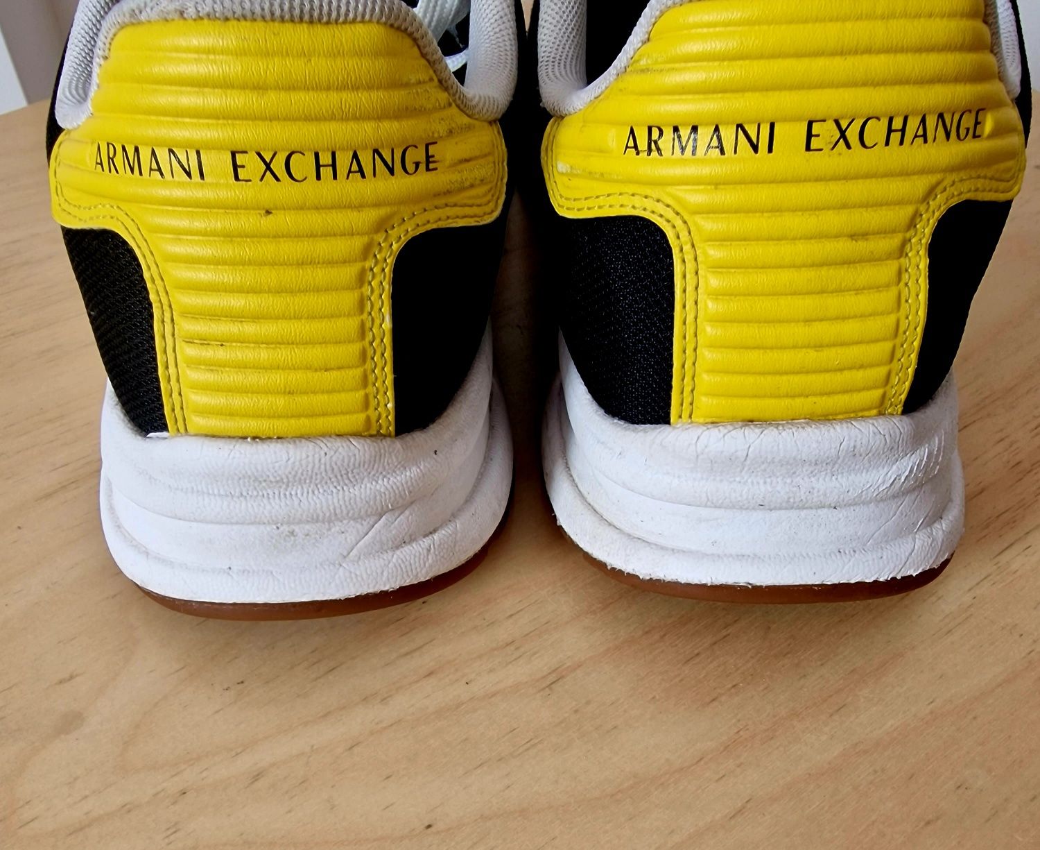 Vând adidași Armani Exchange