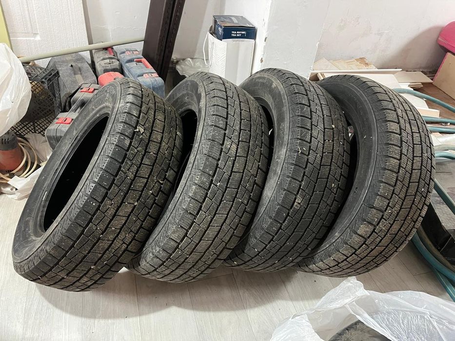Зимние шины новые