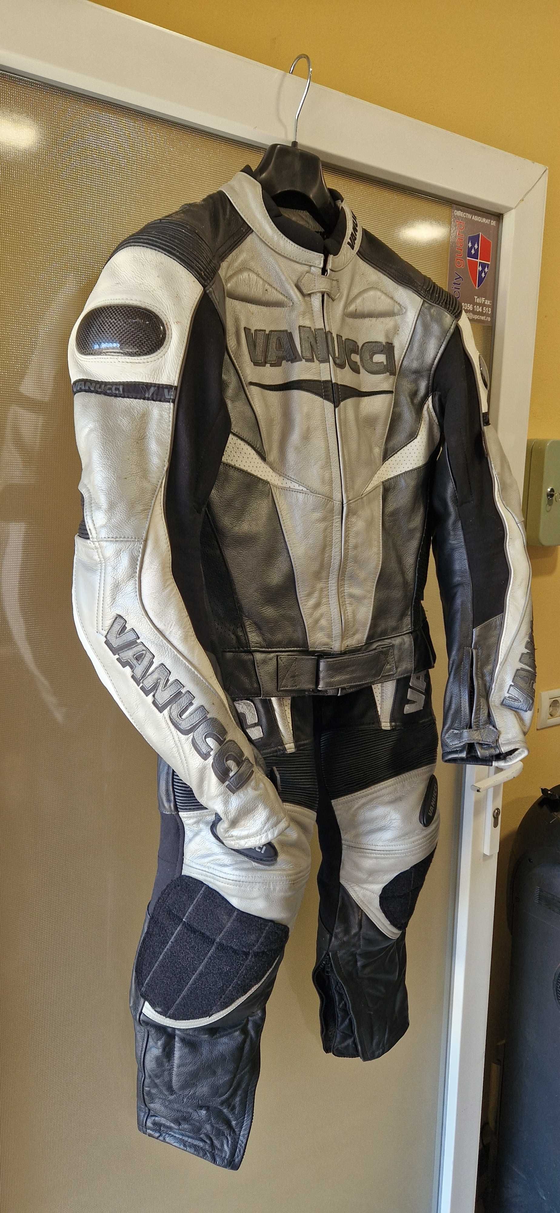 Costum moto Vanucci, 48 / S.