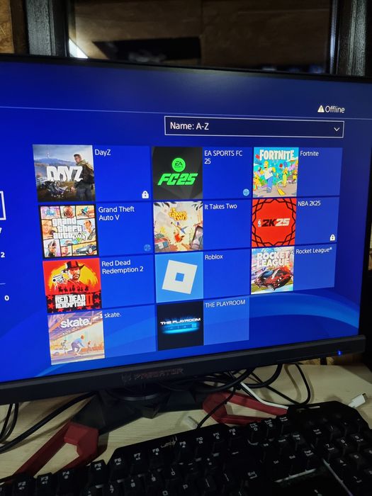 Playstation 4 pro, ps4, 2 joystickuri, multiple jocuri, cabluri, etc.