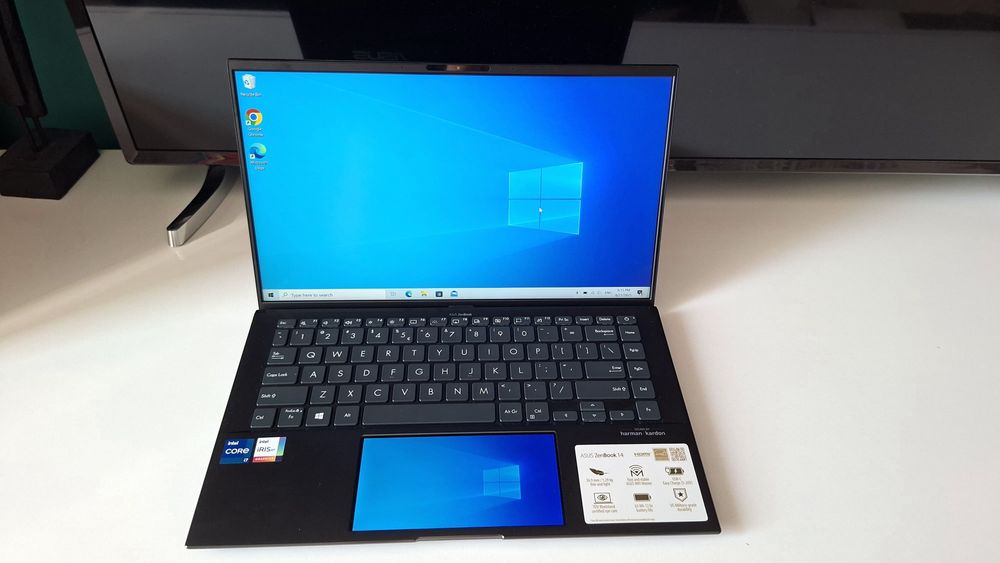 Vând laptop ASUS ZenBook  14 UX435E  STARE IMPECABILĂ!!!