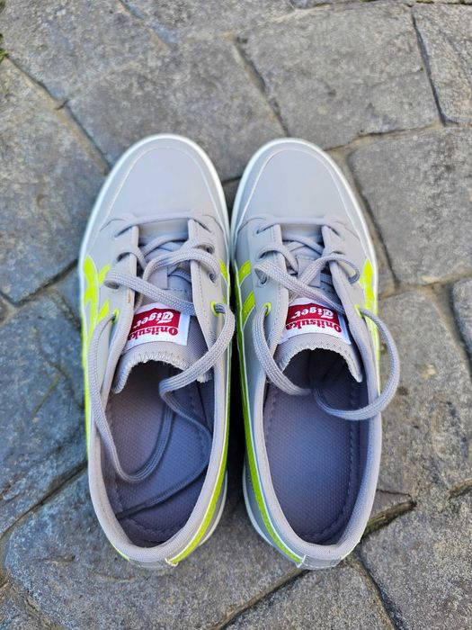 Vand tenisi universali