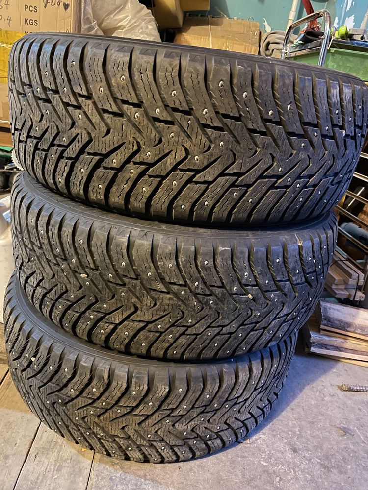 Продам шины Nokian Hakka8 r19