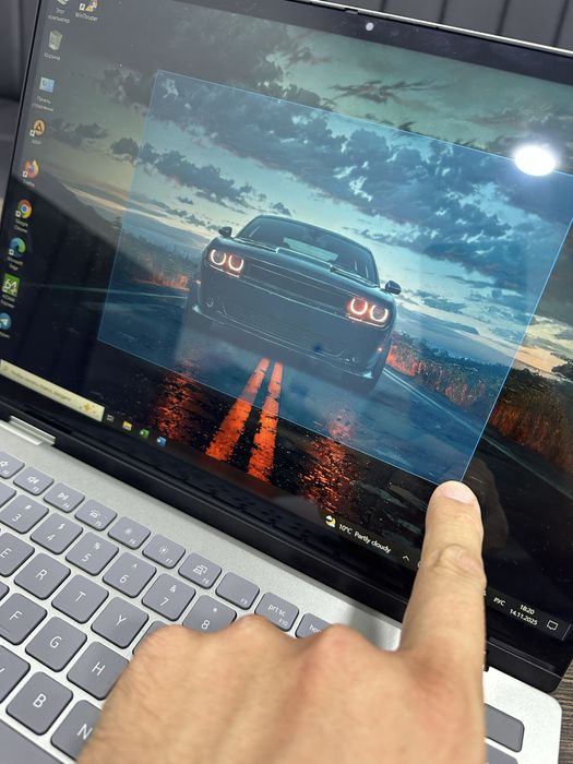 мощный 16-ядерный Ryzen 7 ультрабук Dell Inspiron P161G,