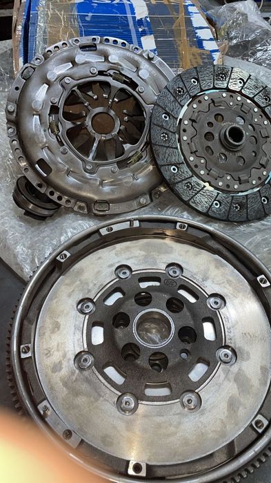 Chit ambreaj+volanta disc+placa rulment