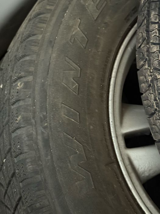 Продам комлект зимних шин