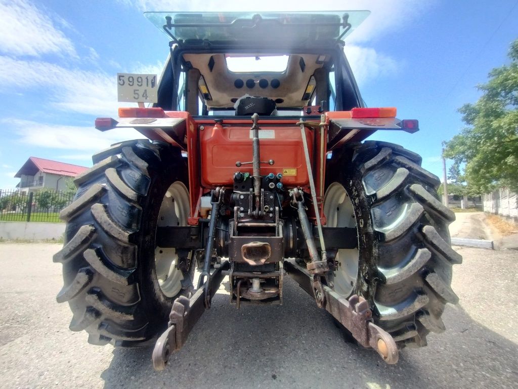 Tractor Fiat Agri 88-94 cu incarcator+graifer