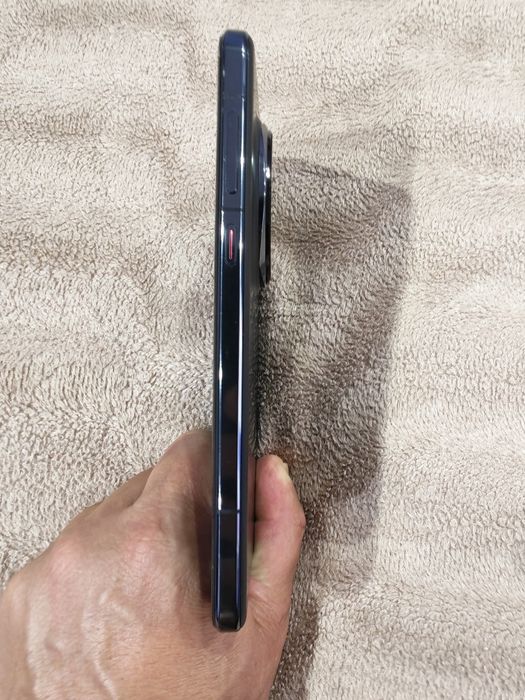 Vând Honor magic 7 pro impecabil.