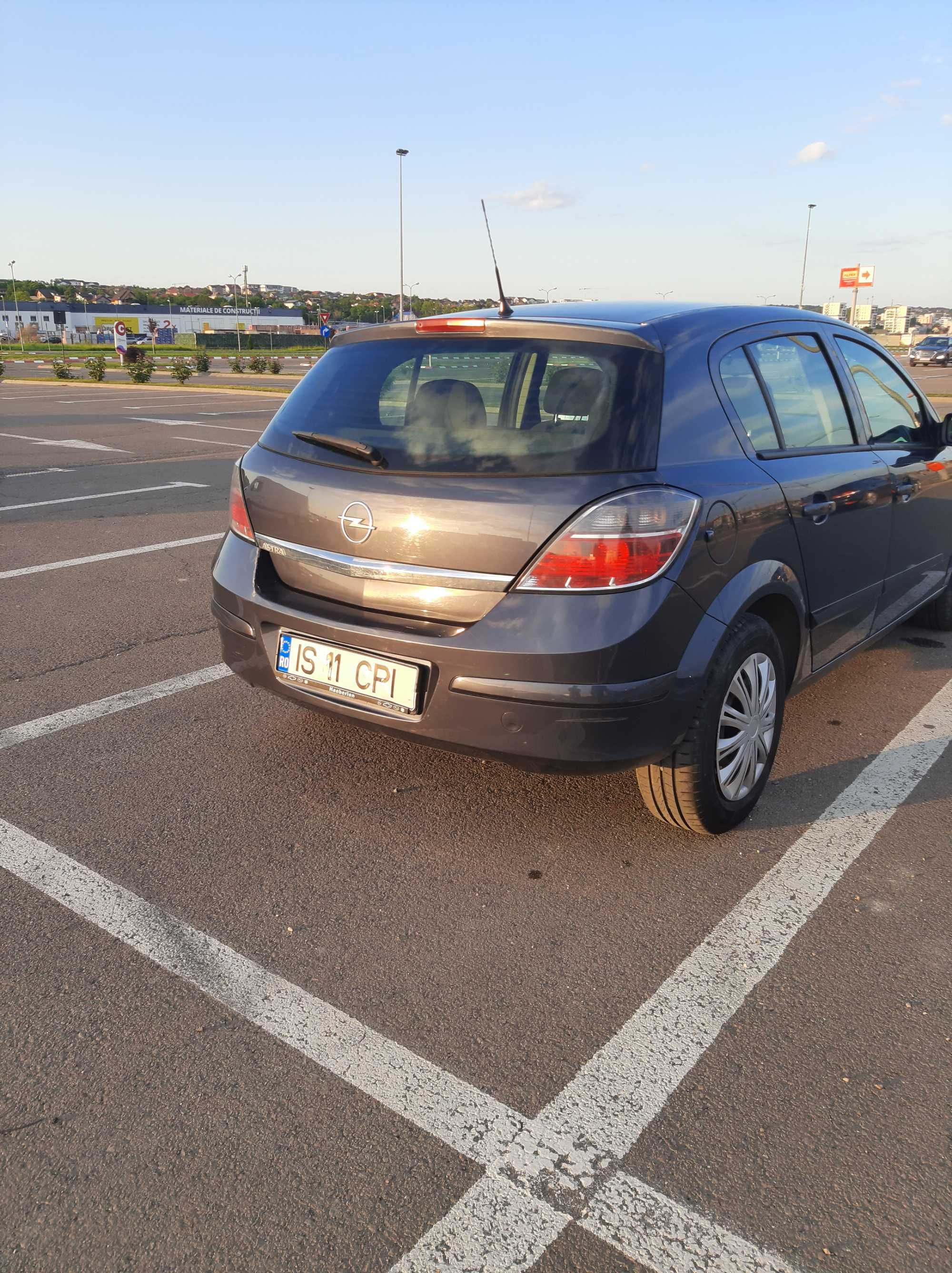 Vand Opel Astra 1.4 benzina