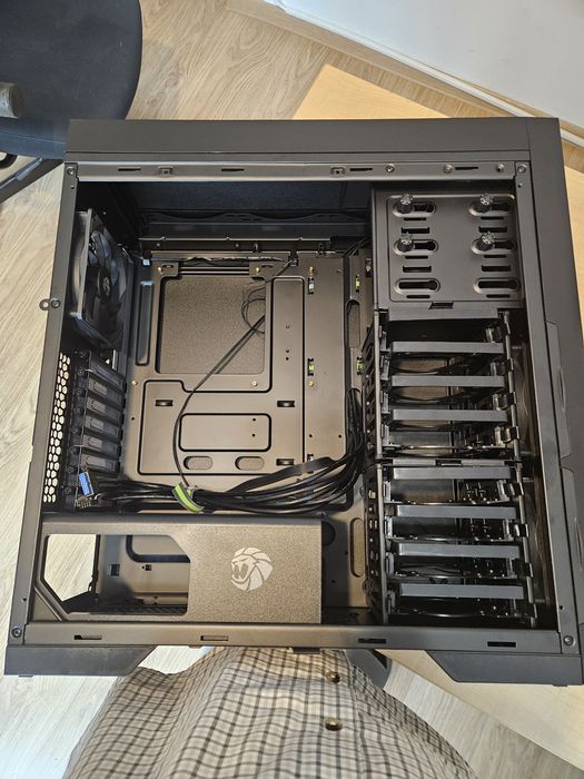 Carcasa Gamemax Titan Silent V2