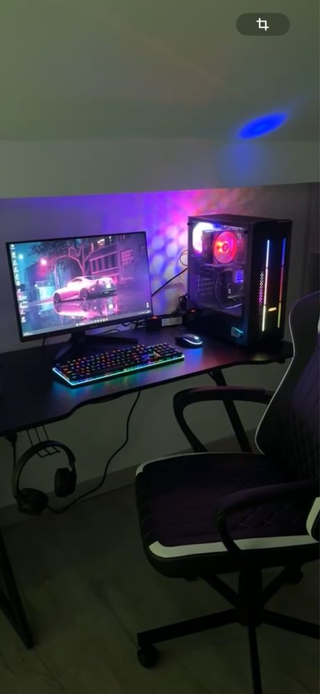 Pc gaming ,monitor tastatura si mouse +2 mousepad uri cadou