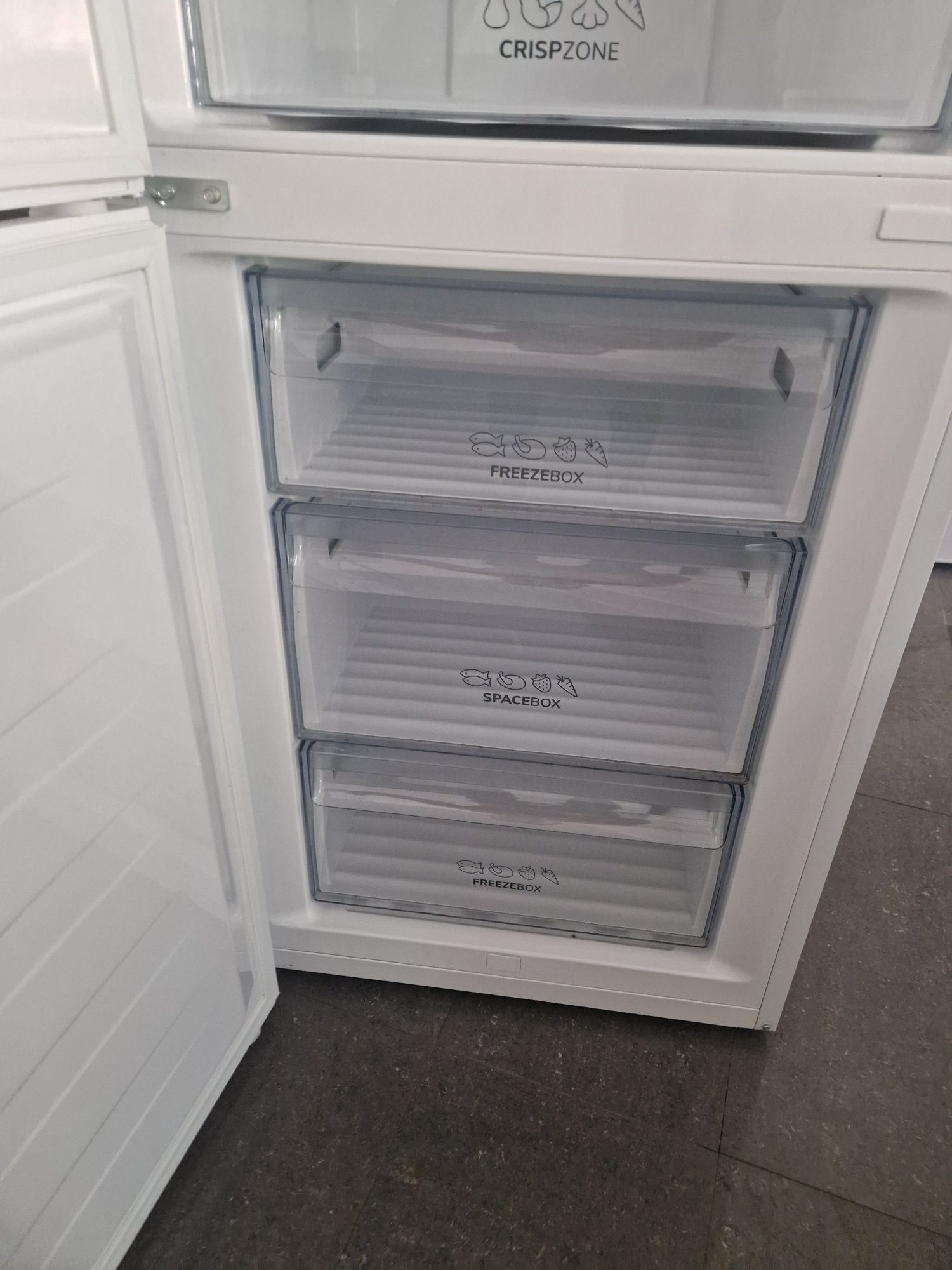 Хладилник с фризер Gorenje A++ No Frost