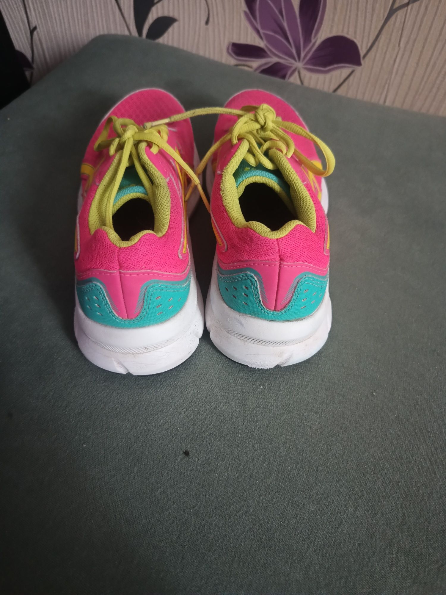Adidași Asics mărimea 36