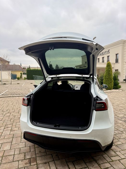 Tesla Model Y Tesla Model Y Long Range Dual Motor