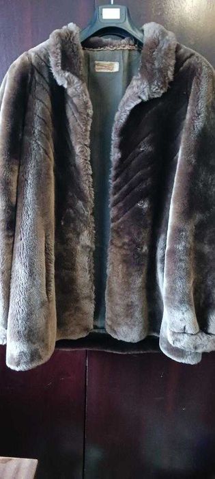 Haina blana mouton dore impecabila