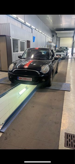 Vând Mini Cooper One