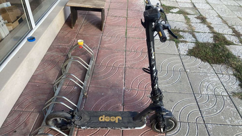 Електрически скутер-тротинетка JEEP