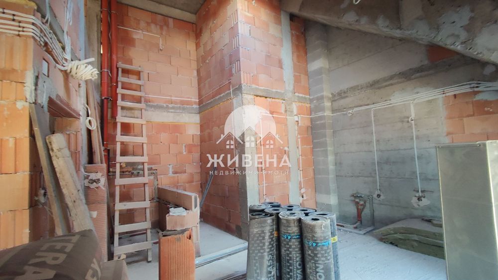 Продавам нов 3-стаен мезонет, кв. Погребите, площ 124 кв.м