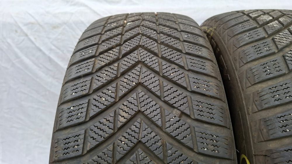 Cauciucuri 225 55 17