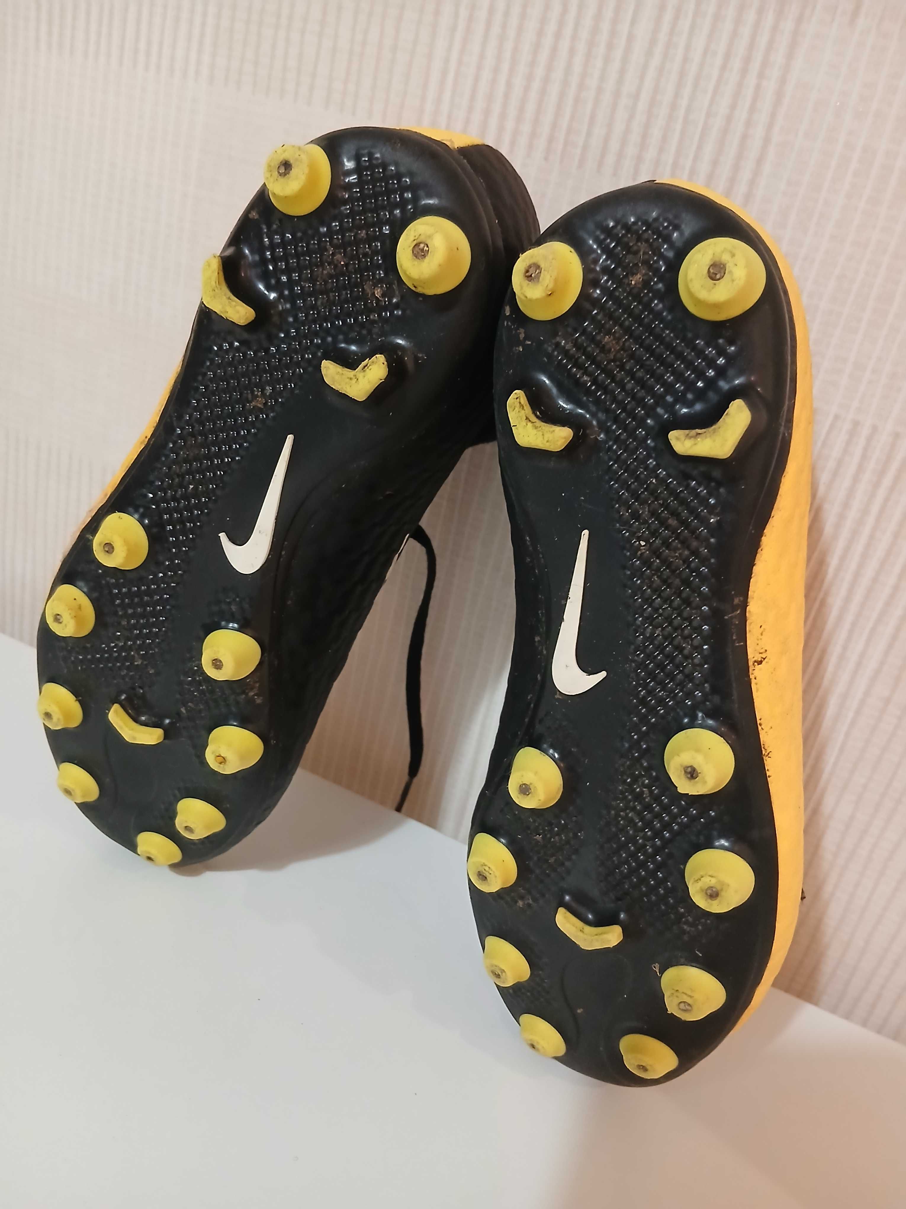 Бутонки Nike HYPERNOM н.35,5