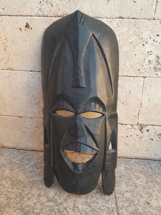 Măști  din lemn , h 32 cm și 20 cm