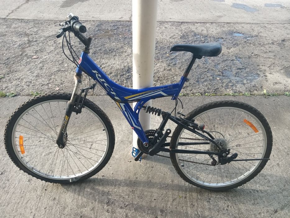 Bicicletă defectă