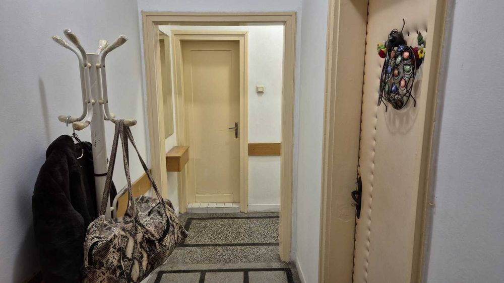 Продава се Двустаен апартамент в Варна, Централна поща - 66 кв.м за 3334 €/кв.м - Снимка #2